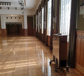 Mark Zakharov's Lenkom Moscow State Theatre AEROLIT 1000